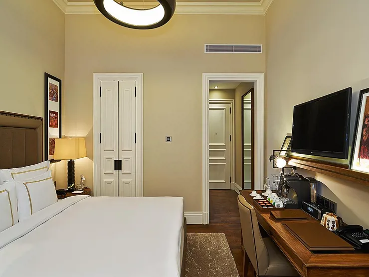 Bank Hotel Istanbul Classic King Room R 02