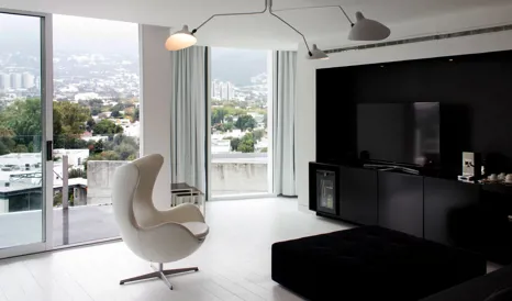 habita-monterrey-guestroom-interior-chair-balcony-city-view-M-05-r.jpg