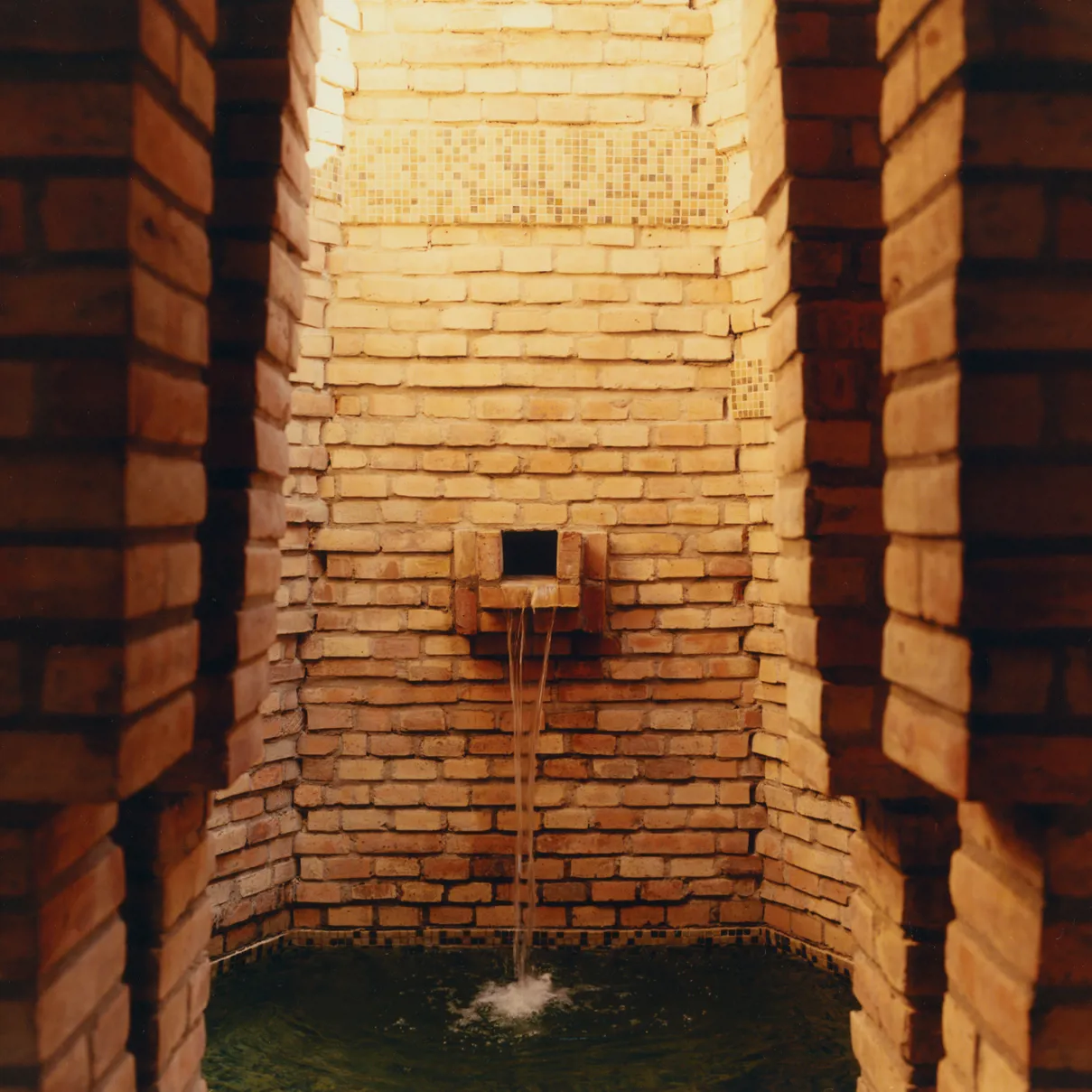 1385 Terrestre Fountain