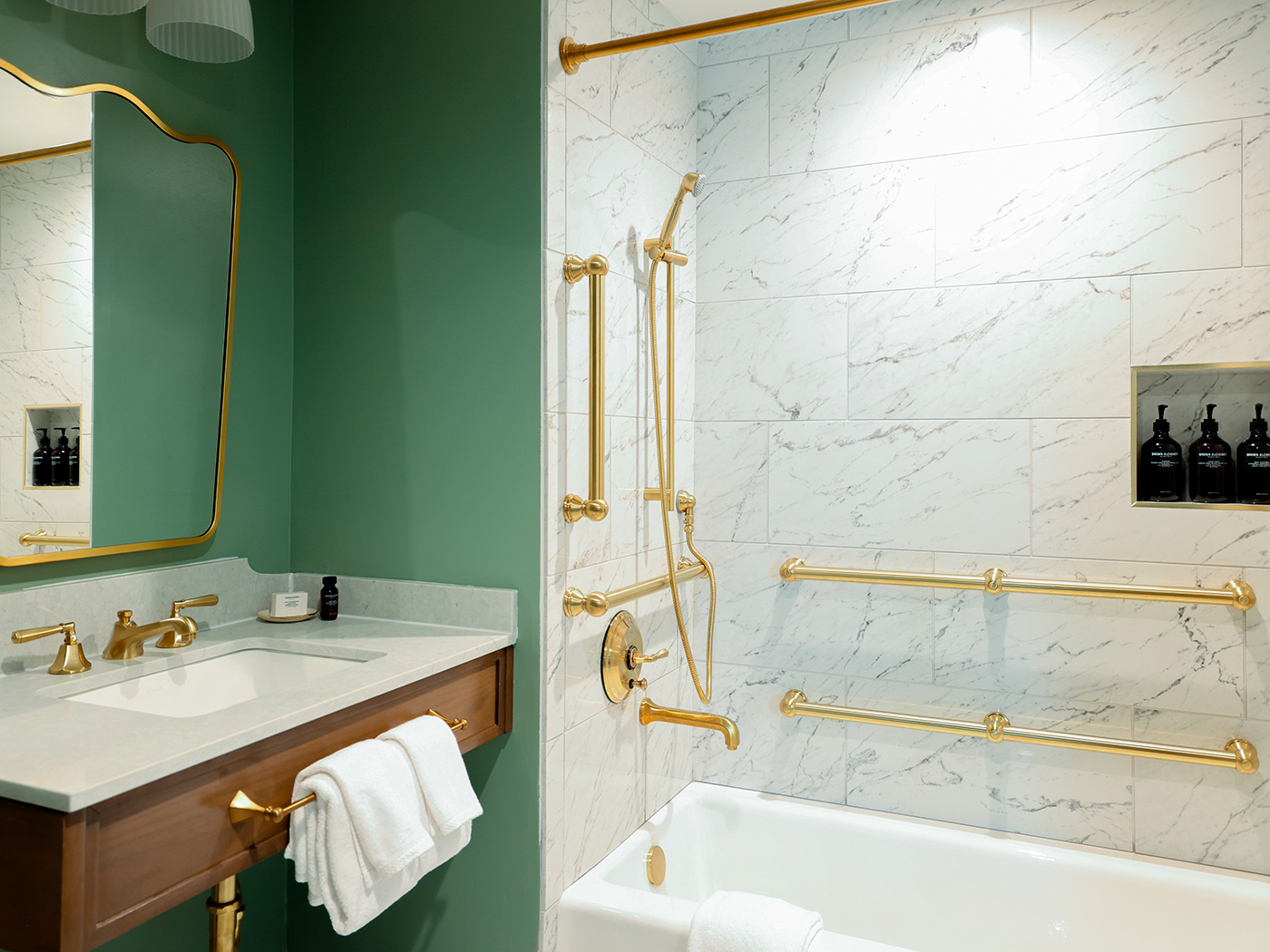 Hotel Granada Accessible Piedmont Suite R 05