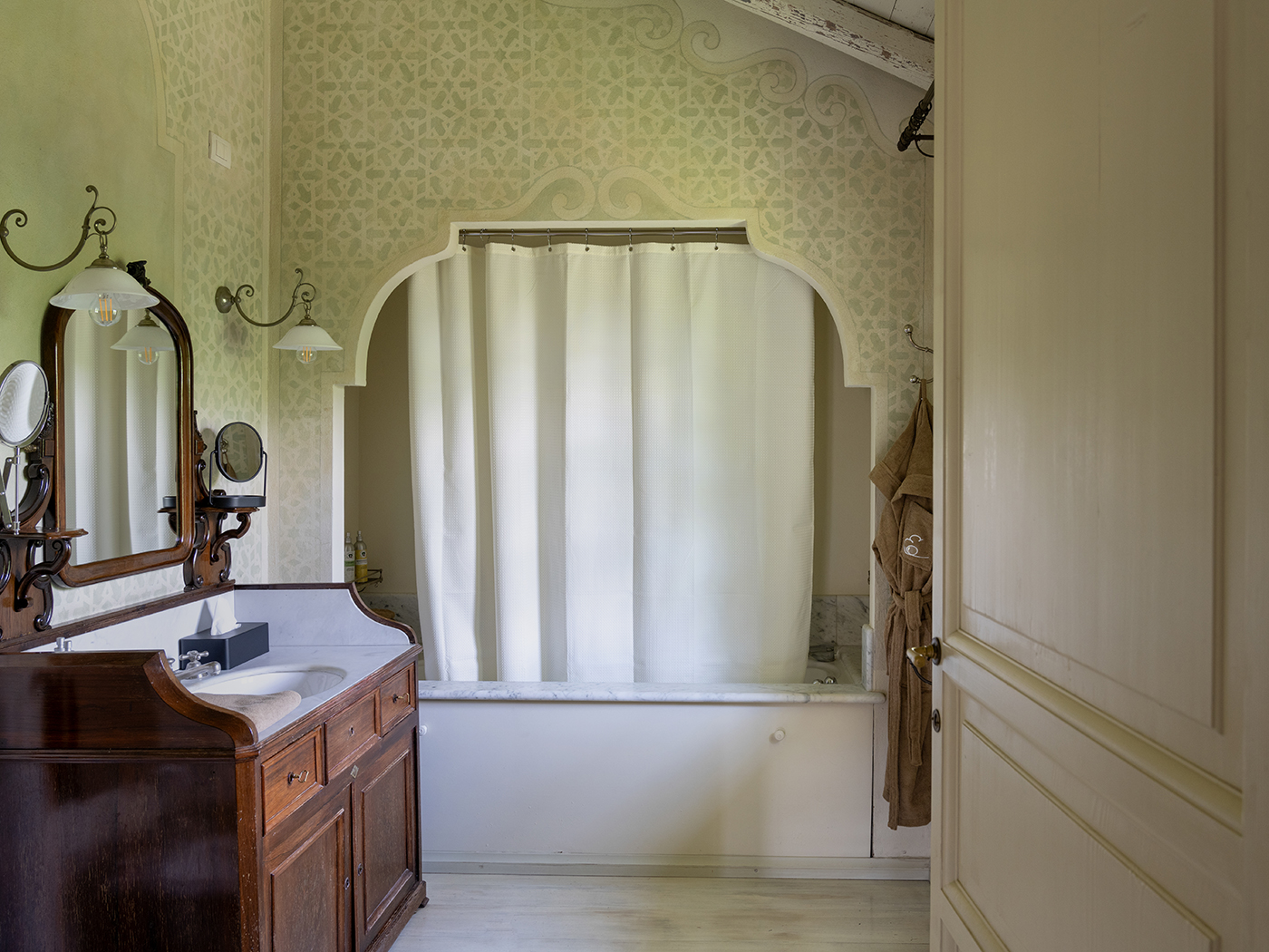 Elizabeth Country House Grand Suite R 07