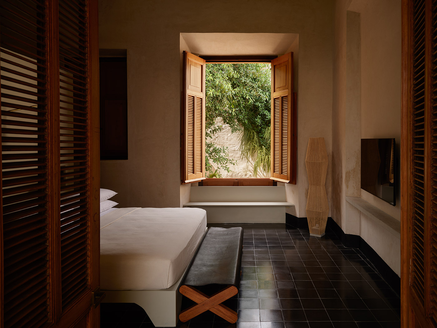 Hotel Sevilla Pool View Room R V3 02