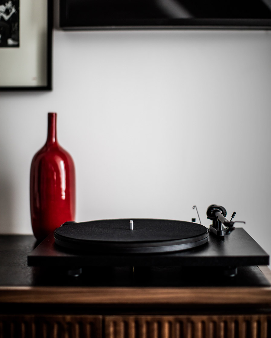 DS Pro Overview Entertainment Rate 01