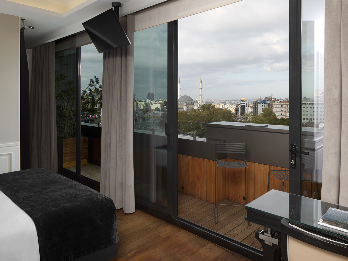 Gezi Bosphorus Hotel Deluxe Sky Park View V2 R 03