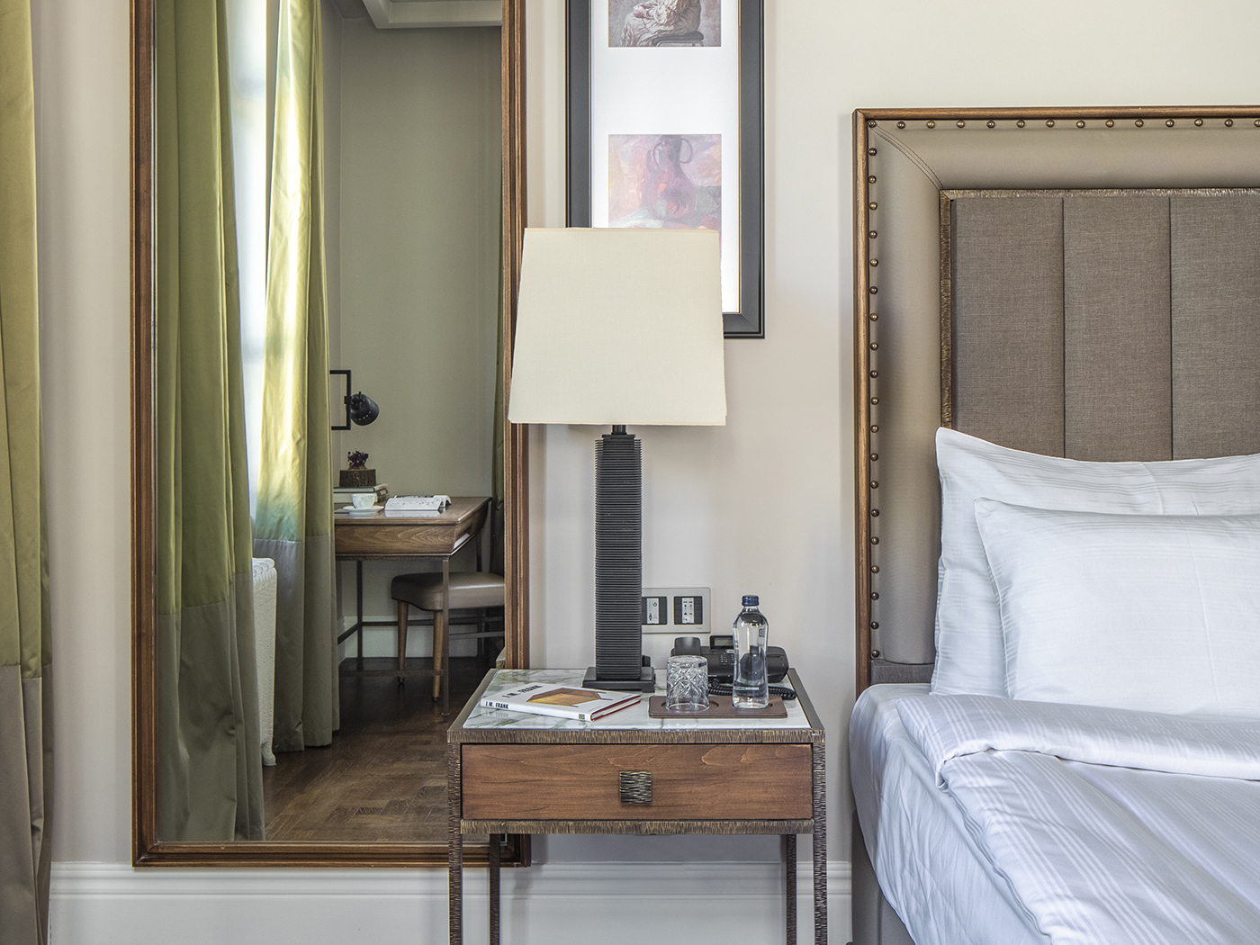 Bank Hotel Istanbul Superior King Room R 03