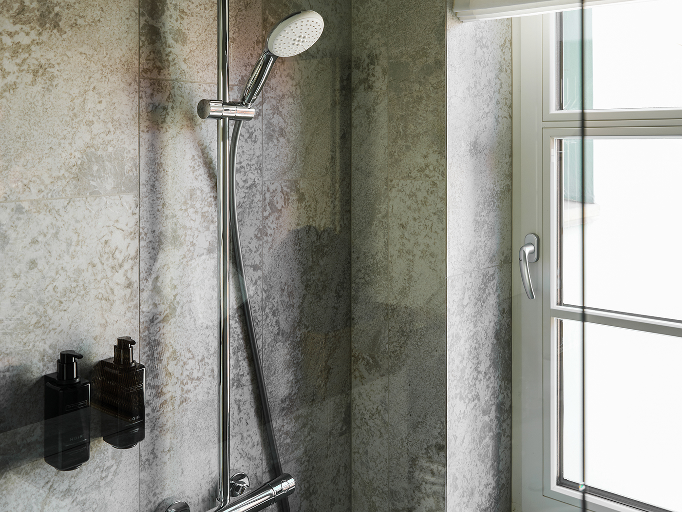 Hotel Reja Junior Suite R 07