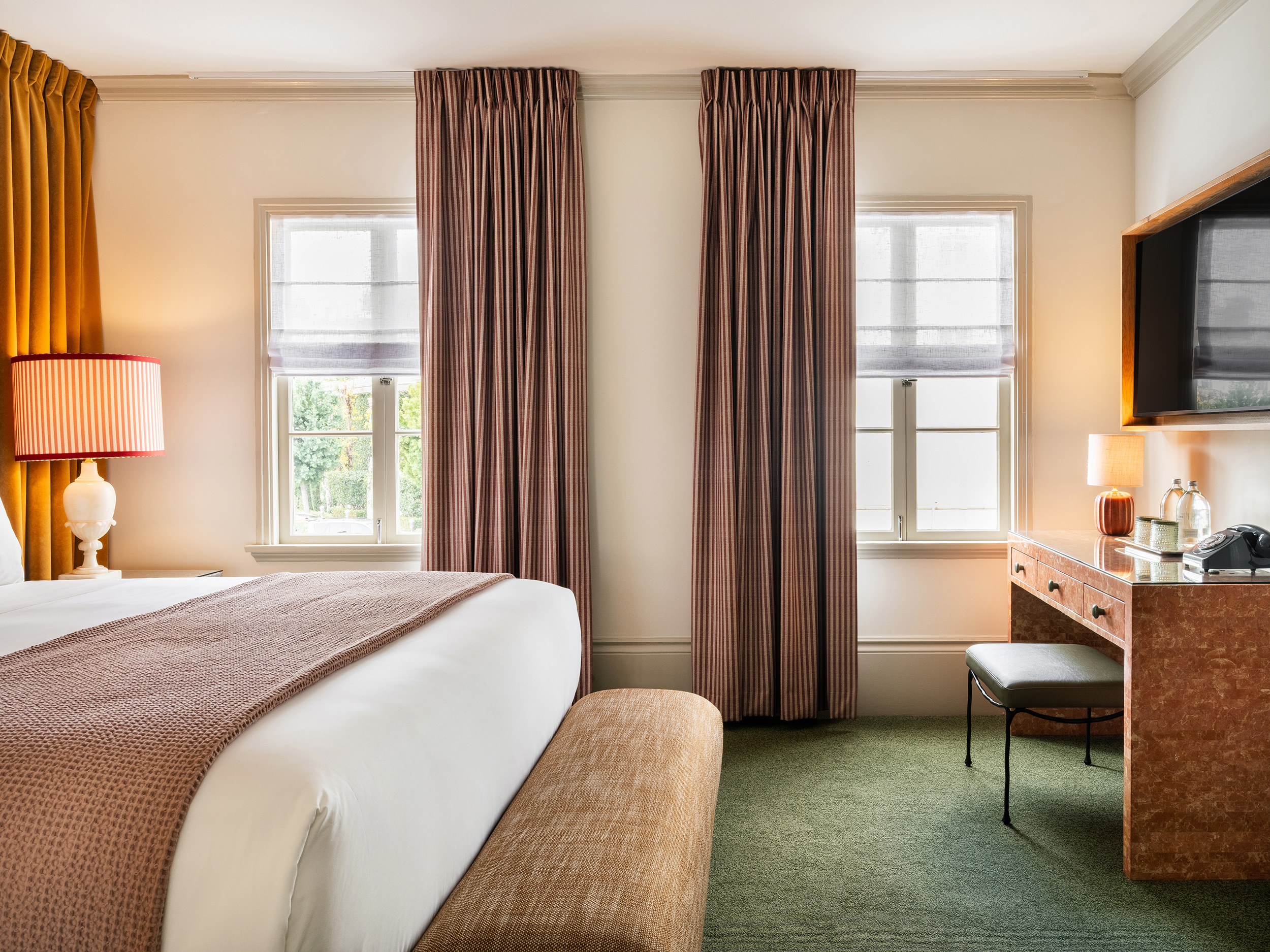 G 16 The Hotel Lili Beverly Hills Usa