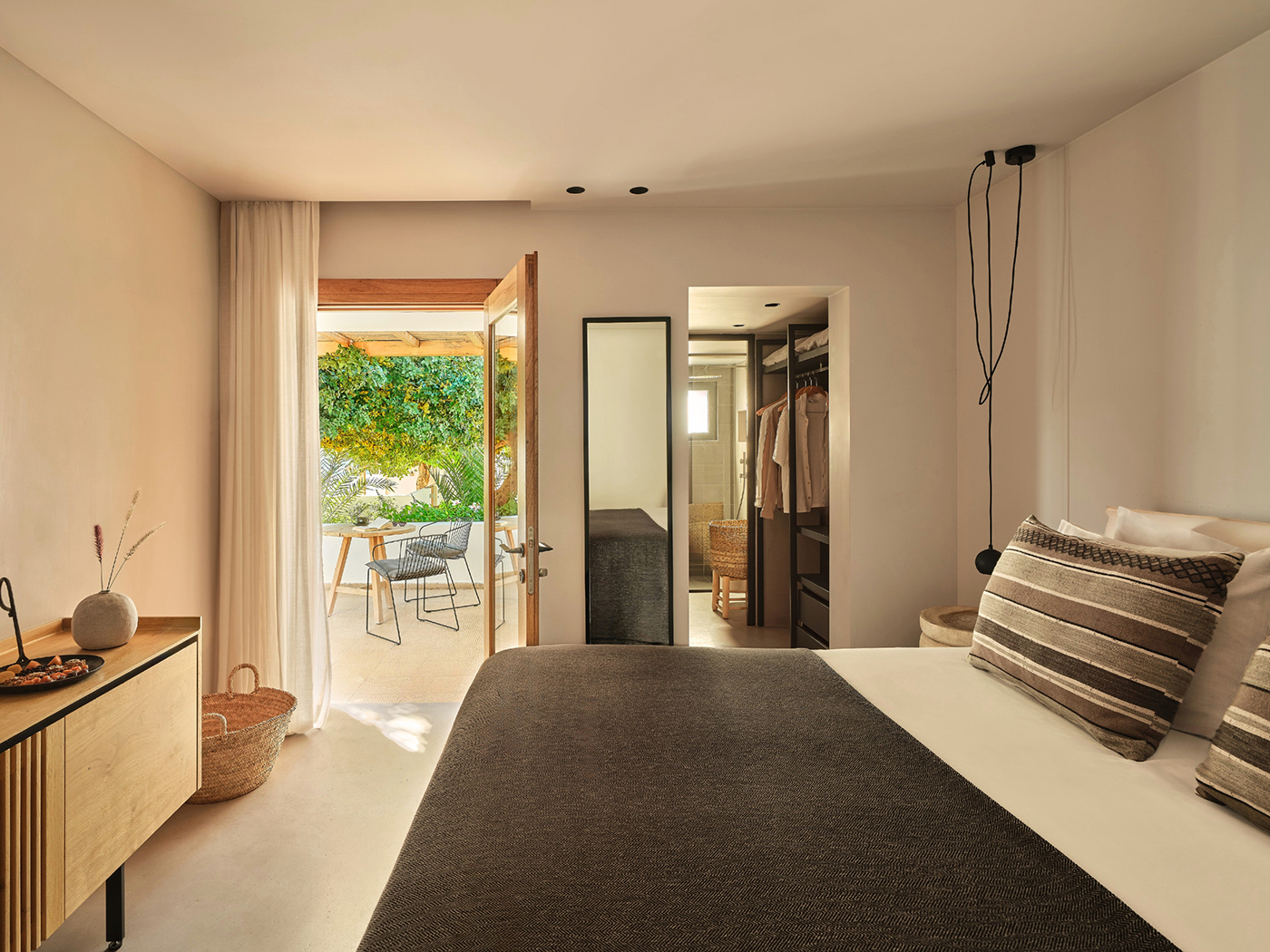 Minos Beach Sea View Bungalow R 02