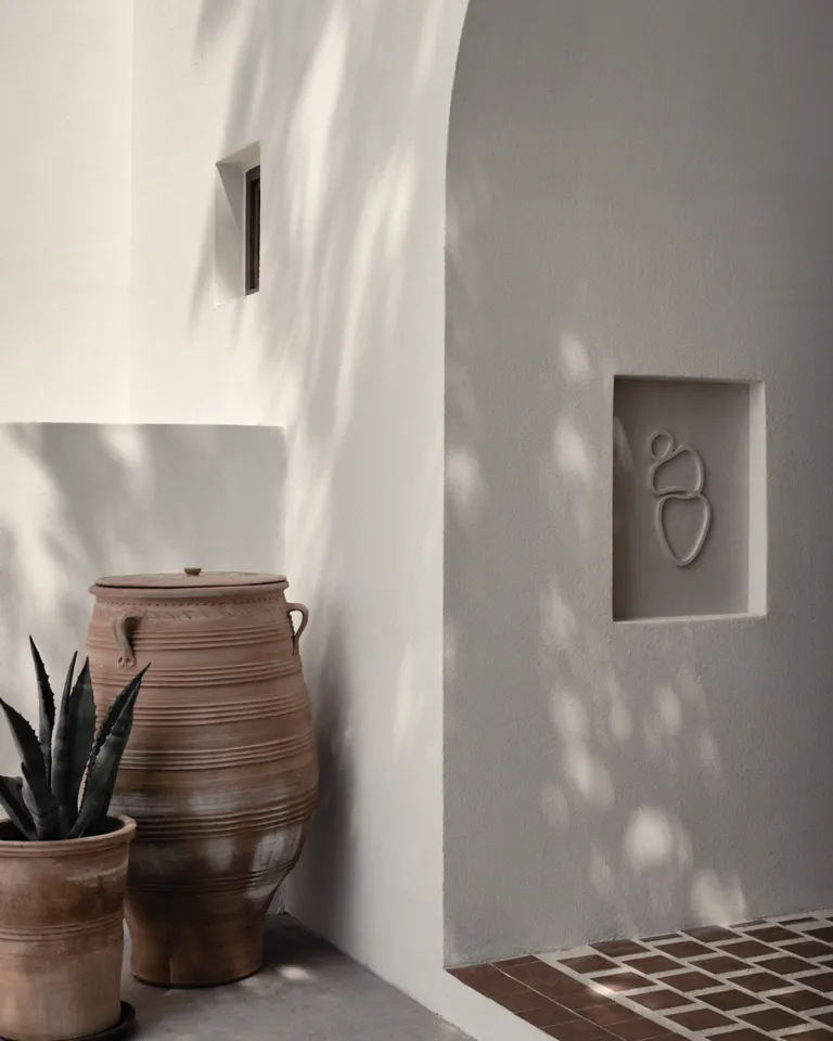 014 Parilio Exterior