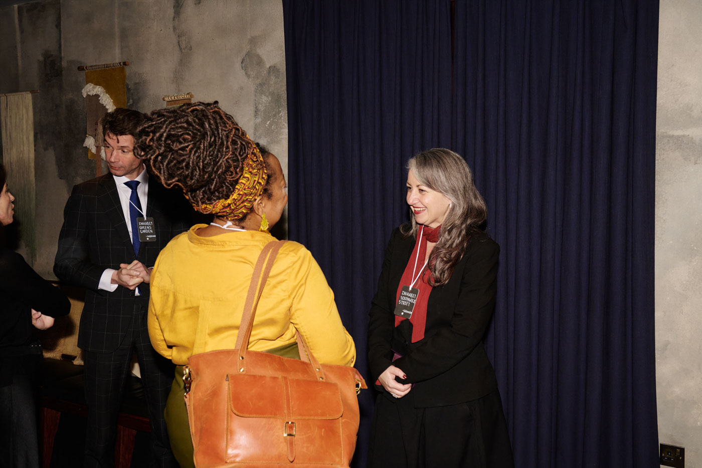 DH24 AEW London Travelpro 05