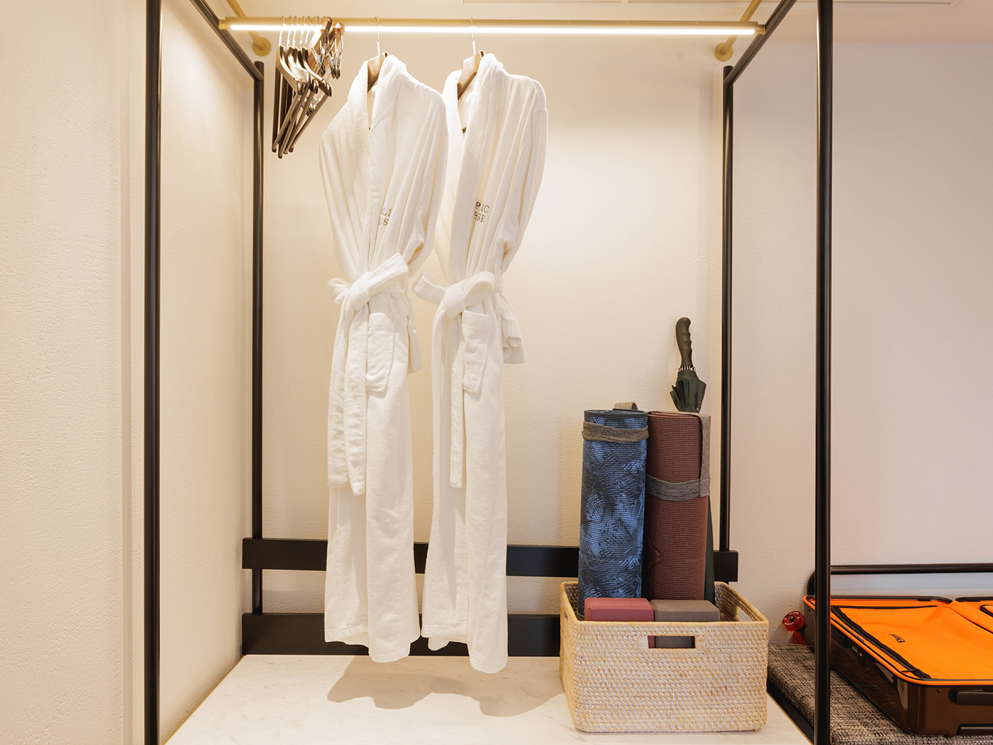 Public House Bangkok Junior Suite R V2 08