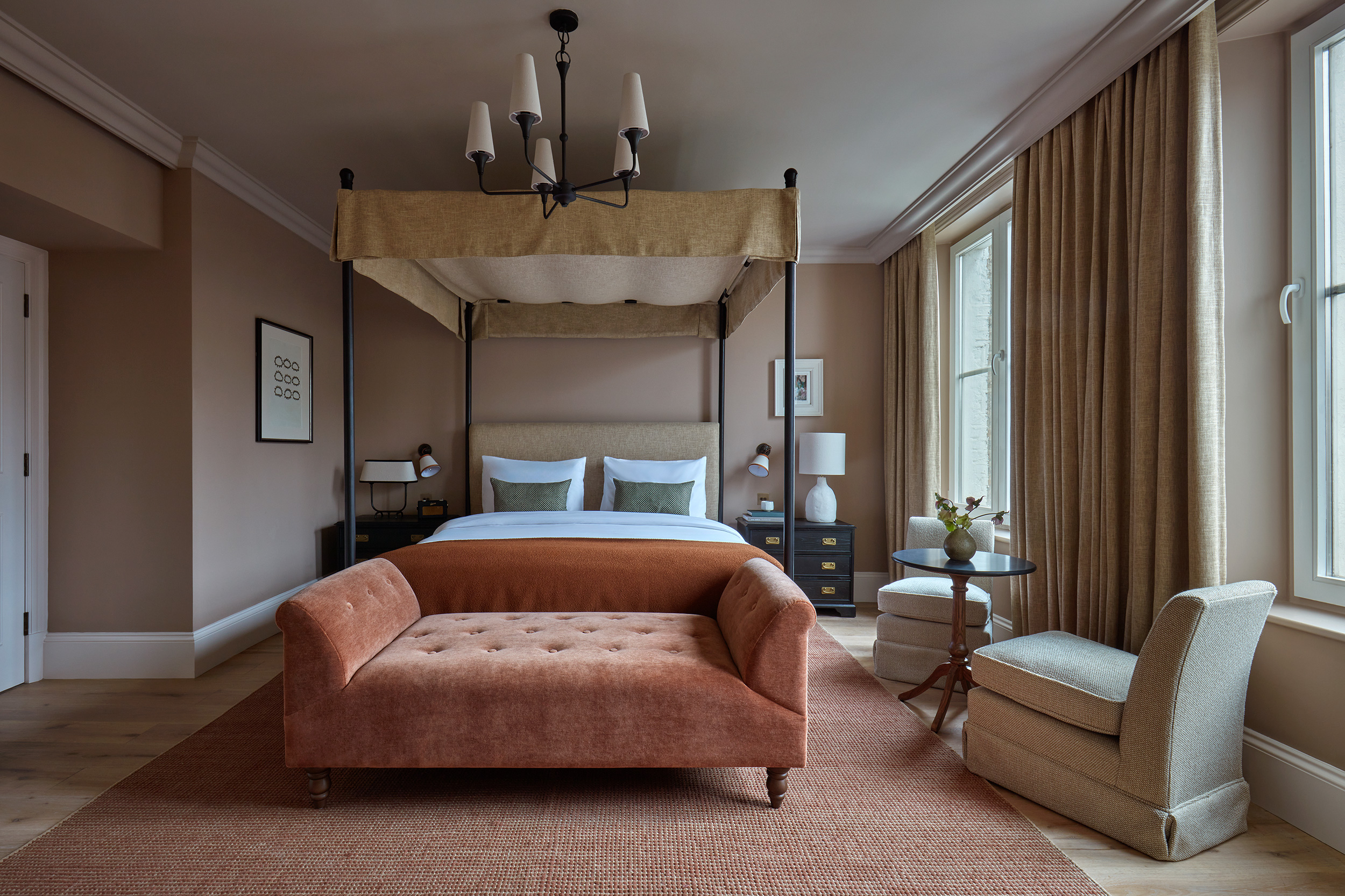 G 26 Templeton Garden London Rooms