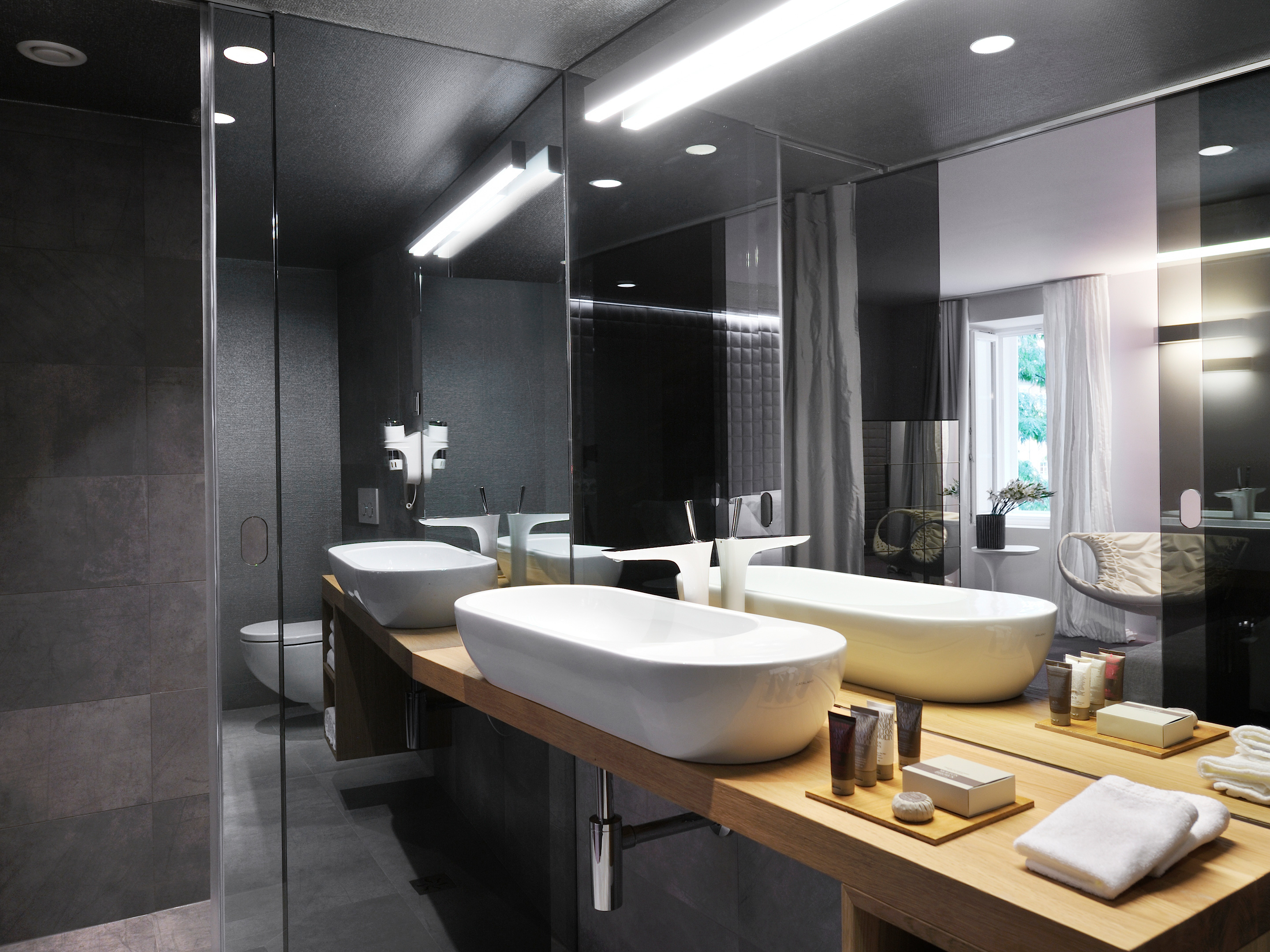 Vander Urbani Resort Vander Large R 3