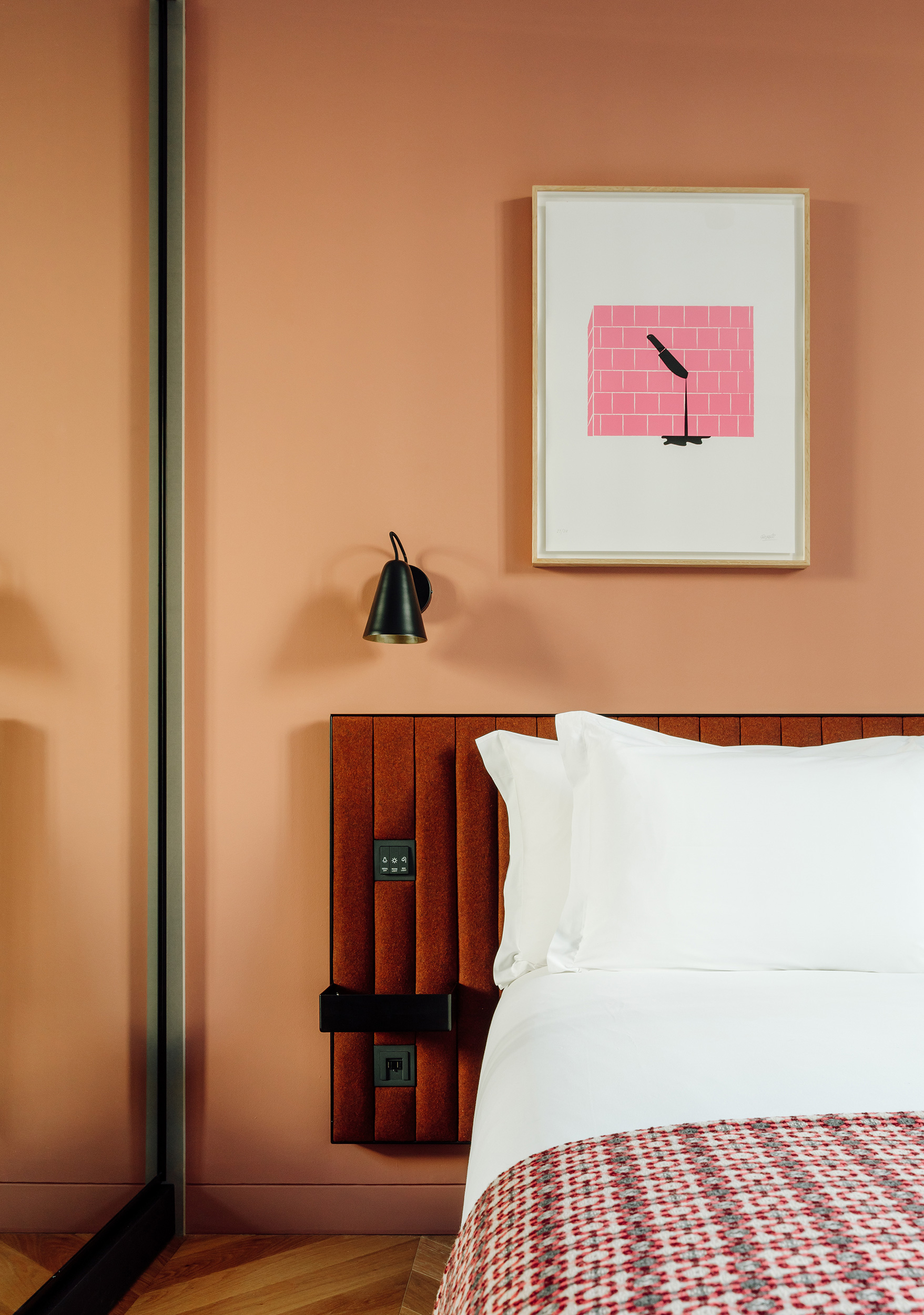 G 11 Hotel Hotel