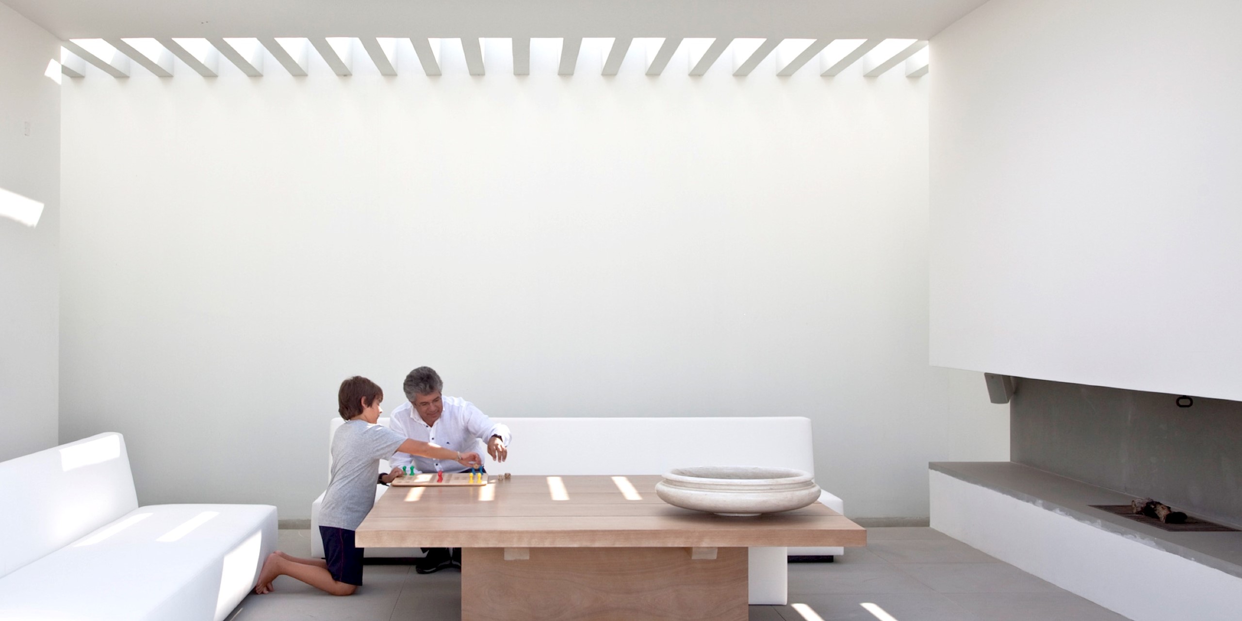 001 Thanos Michaelides