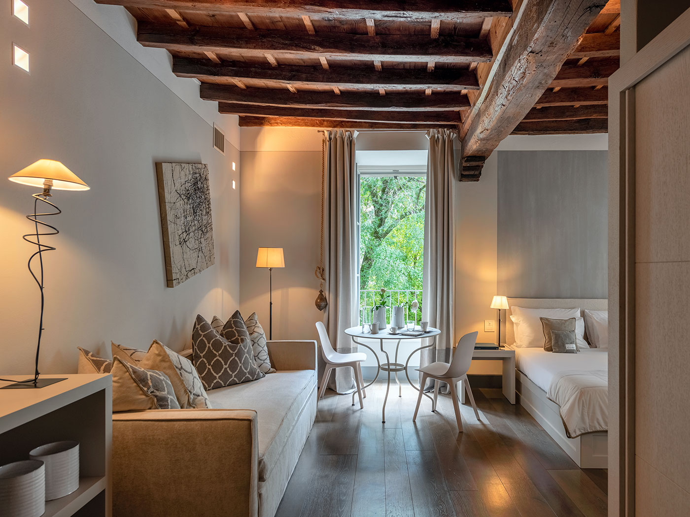 Gombithotel Deluxe Double R 01