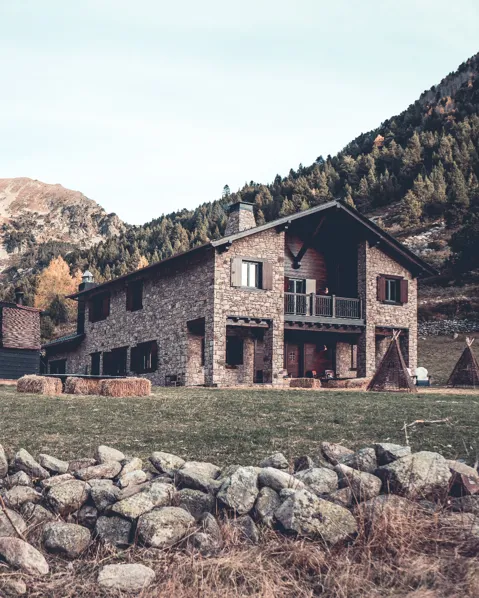 L’Ovella Negra Mountain Lodge