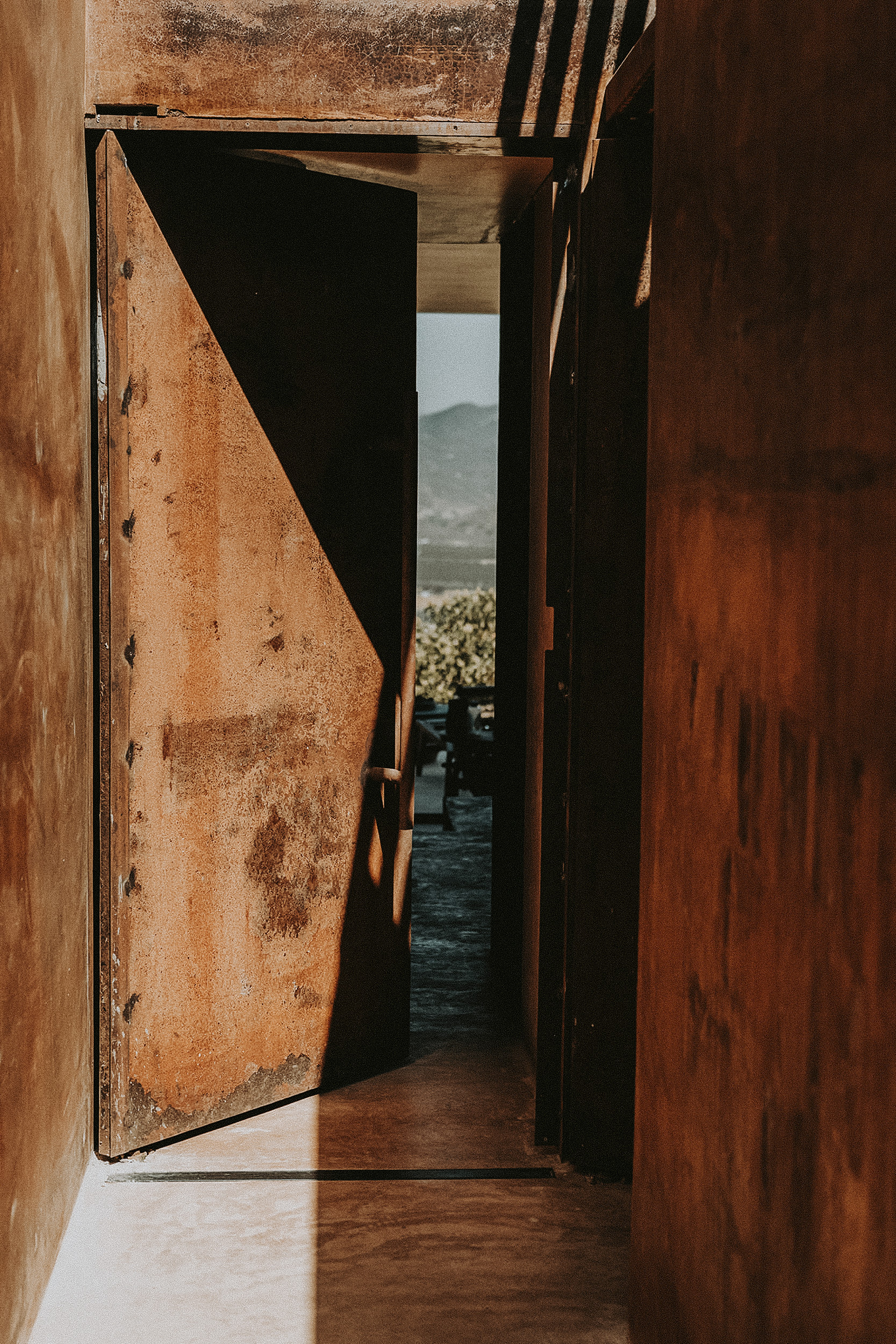 G 05 Mira Earth Studios Mexico