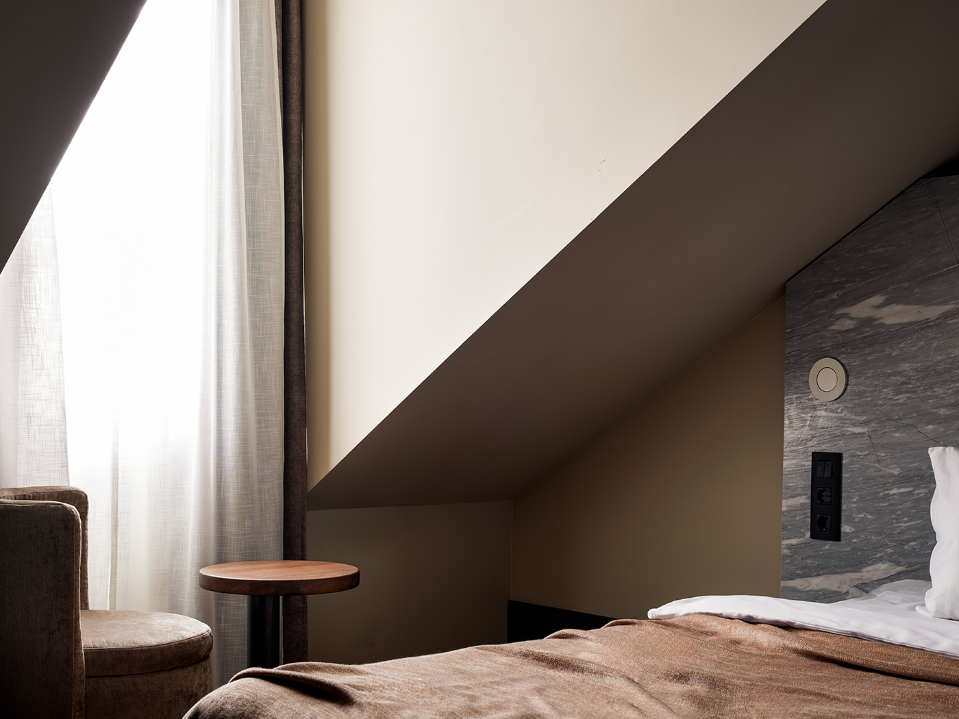 Hotel Reja Attic Single R V2 01