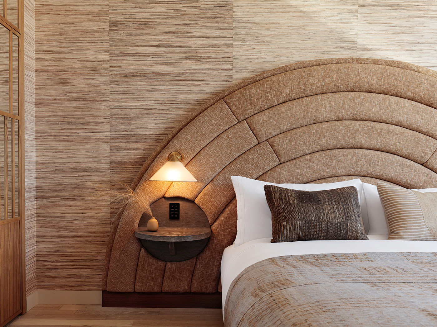 Santa Monica Proper Hotel Deluxe King R 03