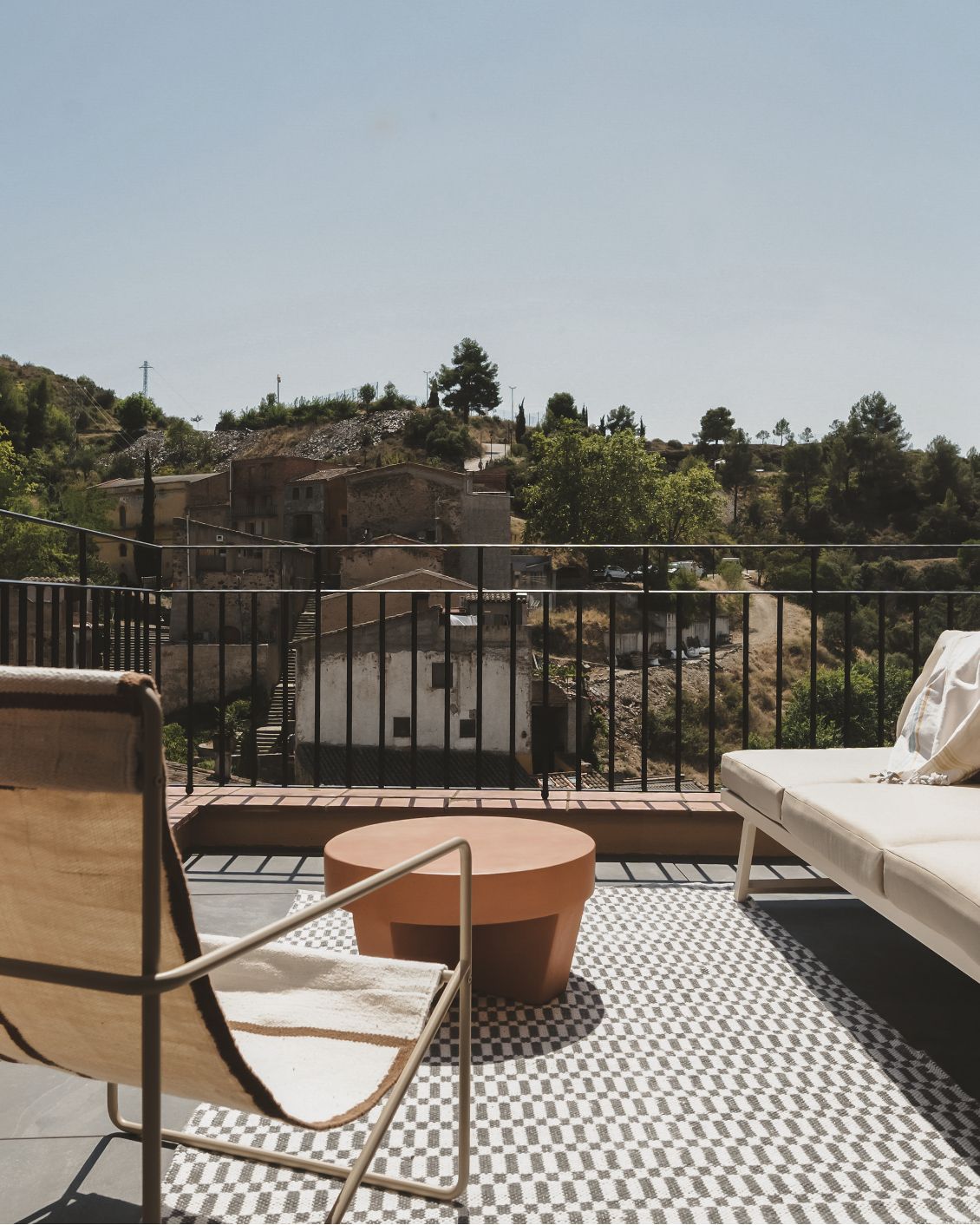 DH26 Journal Best Wine Hotels 22B