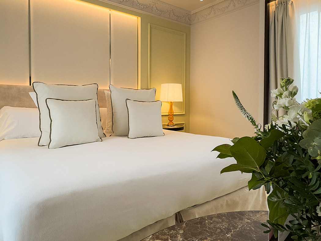 Hospes Puerta Alcala Deluxe Room R 02