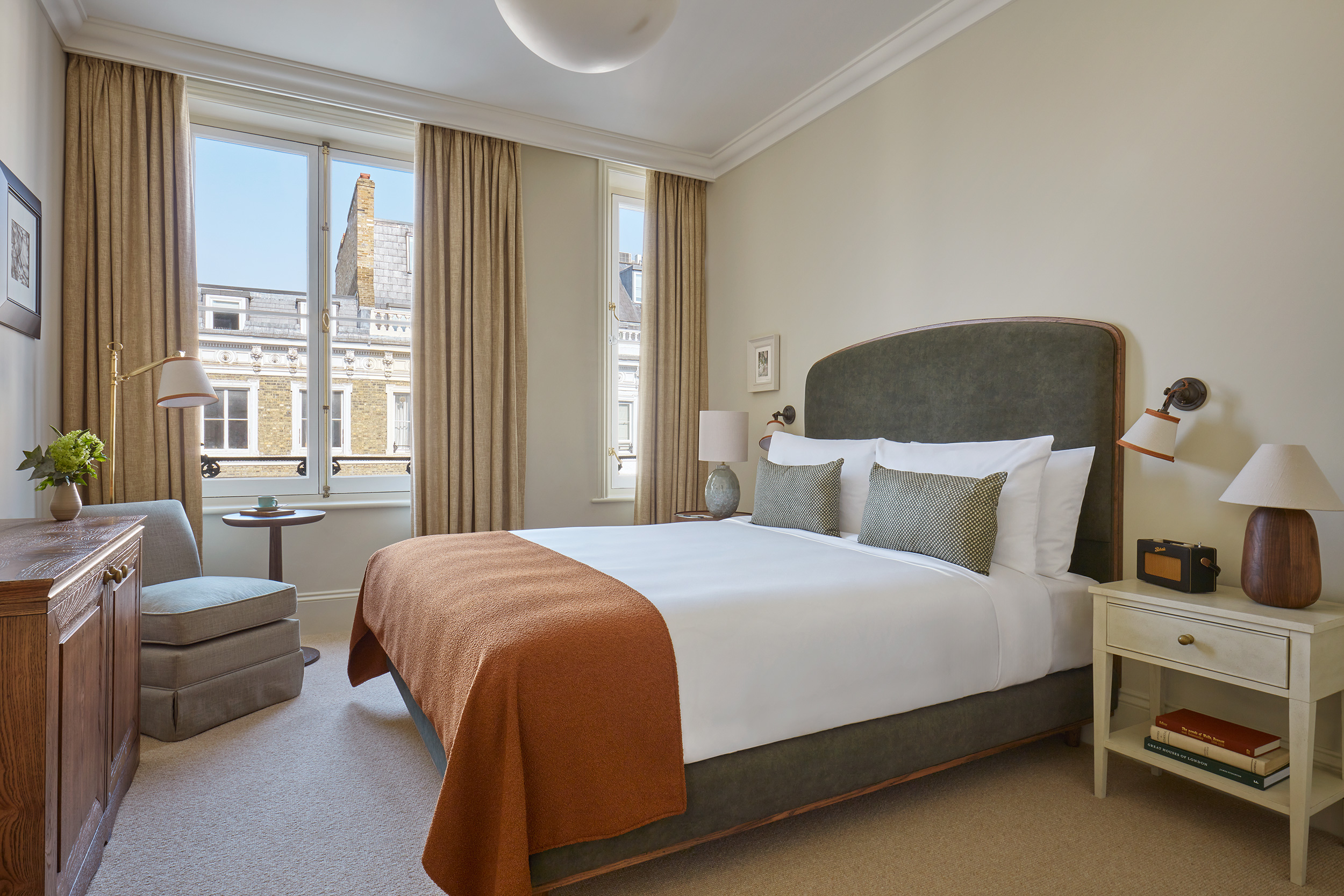 G 23 Templeton Garden London Rooms